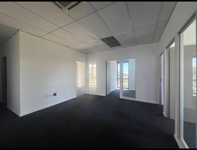 294M² OFFICE TO LET IN MEYERSDAL NATURE ESTATE